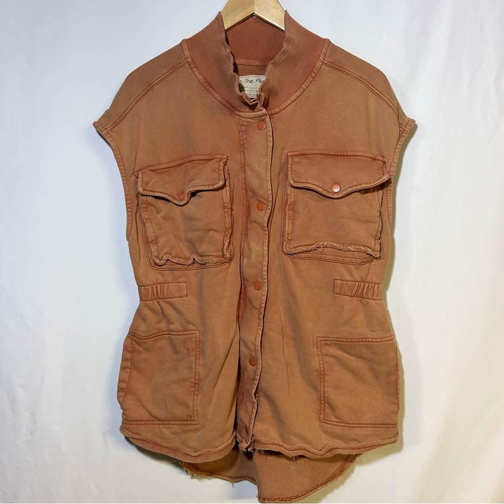 We The Free Utility Vest Jacket size Medium Boho Minimalist outdoor